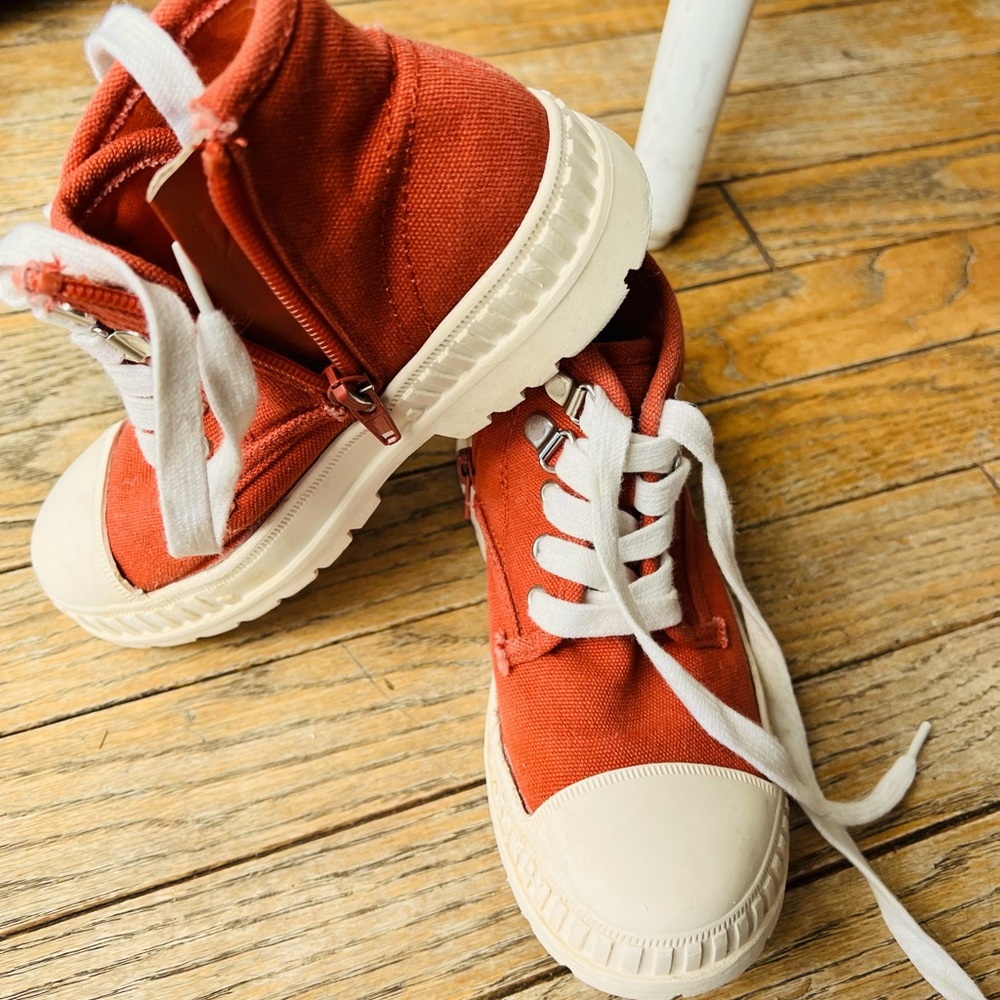 Kids keds, Treasure and Bond sneakers, size 13, mint condition.